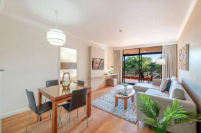 'Harbour Highlight' Poolside Living on Esplanade, Darwin